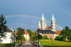 unweit Ferienwohnung in Naumburg: Naumburger Dom mit Regenbogen